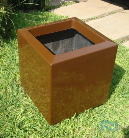 Maceta Decorativa de Fibra de Vidrio