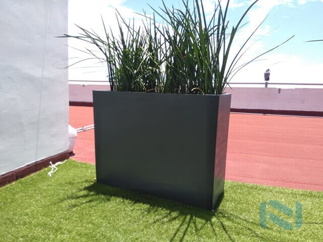 Macetero Decorativo de Fibra de Vidrio Color Café