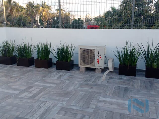 Maceta Decorativa de Fibra de Vidrio